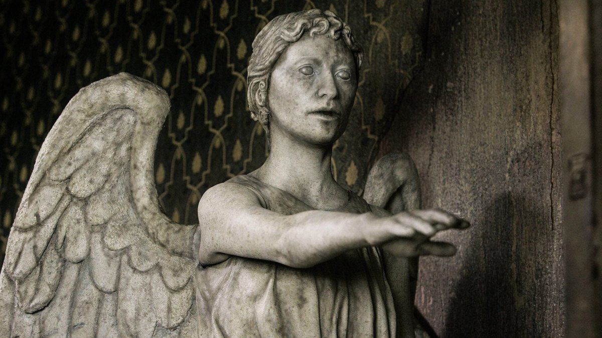 Weeping Angel Merch - Soapbox169 | Doctor Who Merchandise & Gifts | Whovian-themed T-Shirts, Mugs & Accessories