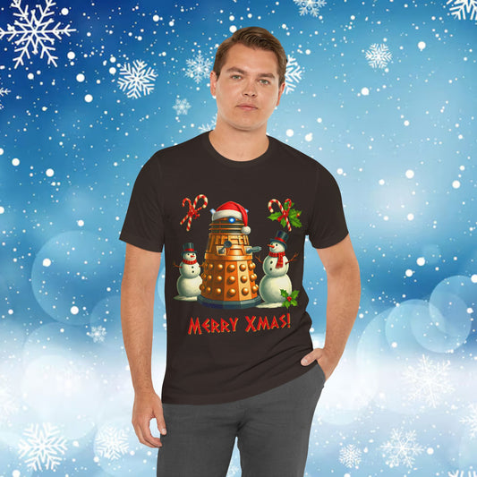 Doctor Who Dalek Christmas T-shirt — Posing with Snowmen