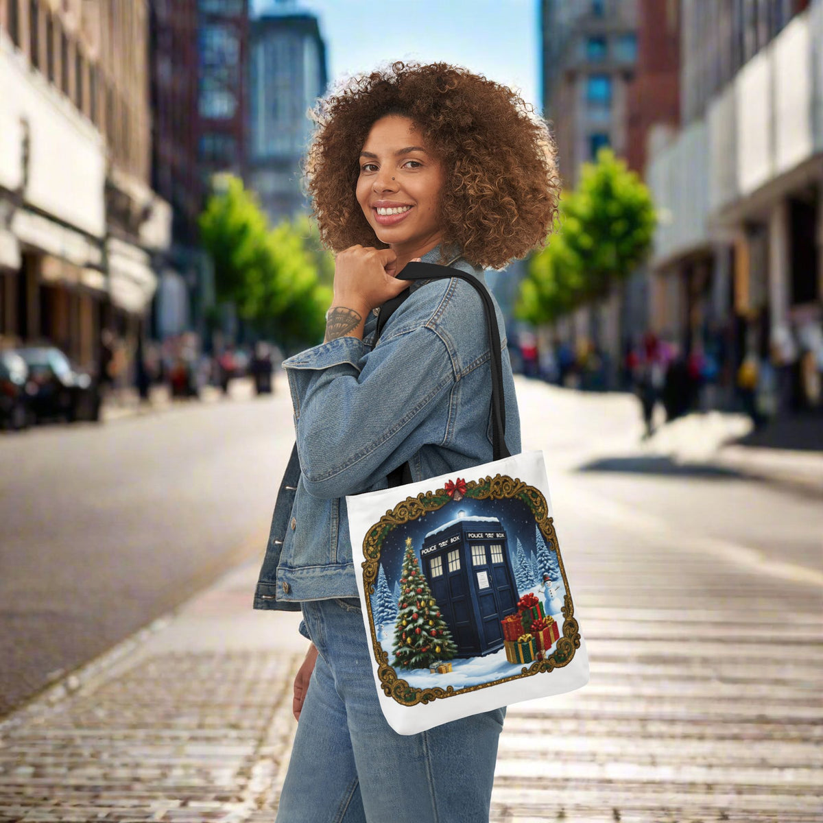Doctor Who  - Xmas themed TARDIS Tote Bag