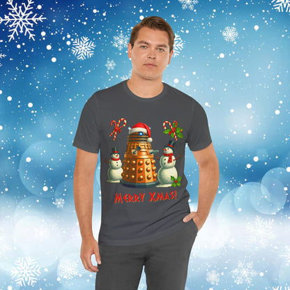 Doctor Who Dalek Christmas T-shirt — Posing with Snowmen