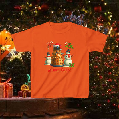 Doctor Who Dalek Christmas Kids T-shirt — Posing with Snowmen